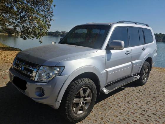 MITSUBISHI PAJERO FULL 3.2 HPE 4X4 16V TURBO INTERCOOLER DIESEL 4P AUTOMÁTICO MITSUBISHI PAJERO FULL 3.2 HPE 4X4 16V TURBO INTERCOOLER DIESEL 4P AUTOMÁTICO